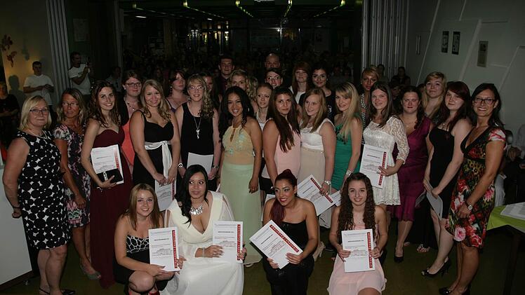 Die staatlich geprüften Kinderpfleger/ innen Foto: Sylvia Hubele