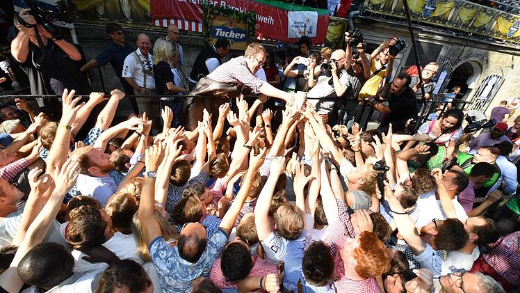 Anstich zur Bergkirchweih 2017 Foto: Ronald Rinklef