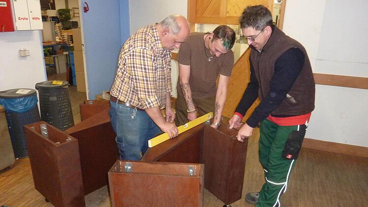 Gemeinschaftliches Werkeln.  Foto: Lebenshilfe