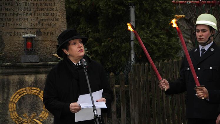 Zeremonie zum Volkstrauertag in Römershag (Bad Brückenau) Foto: Ulrike Müller