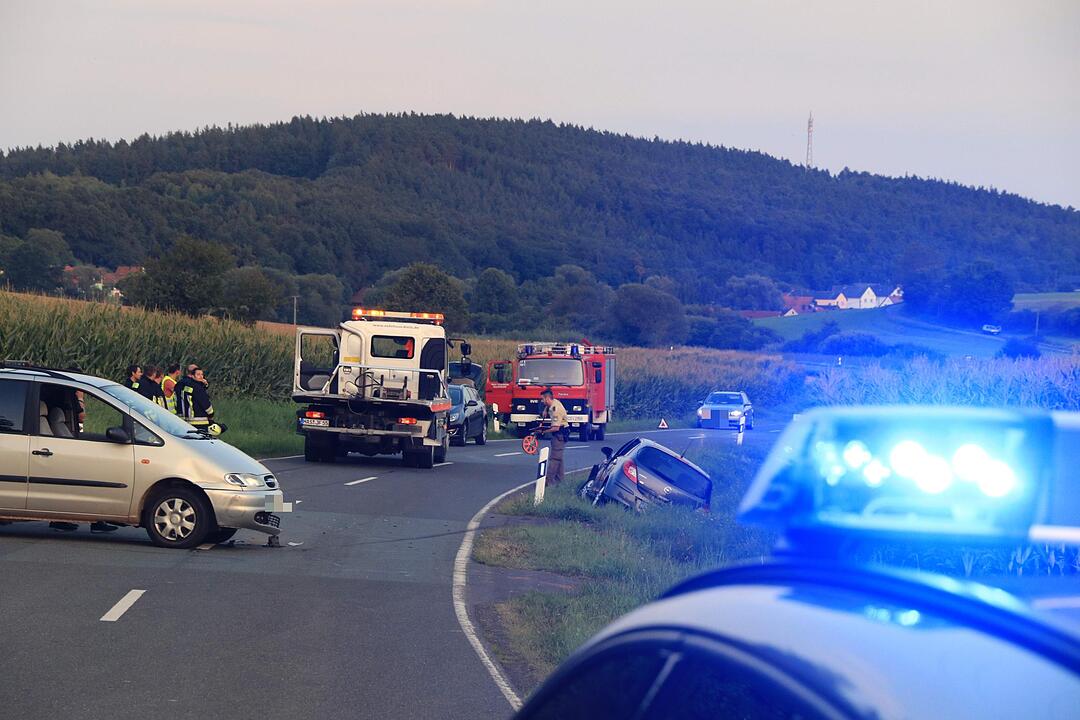 Überholvorgang trotz Gegenverkehrs – zwei Verletzte im Landkreis Coburg