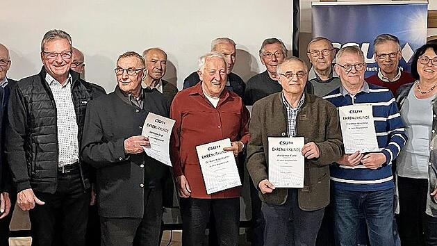 Die CSU H&ouml;chstadt hat bei der Jahreshauptversammlung zahlreiche Mitglieder f&uuml;r langj&auml;hrige Treue geehrt.