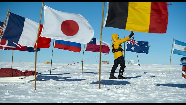 "Vom k&auml;ltesten Eis bis zu den tiefsten Dschungeln inspirierte die Sch&ouml;nheit unserer Welt jeden meiner Schritte mit Ehrfurcht und Hoffnung", findet Will Smith.