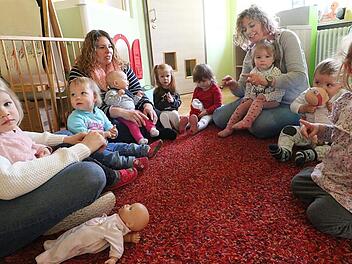 Eltern suchen nach einem Platz in einer Kindertagesstätte. Das Zwergenland könnte sechs Kinder mehr aufnehmen. Foto: Hofbauer