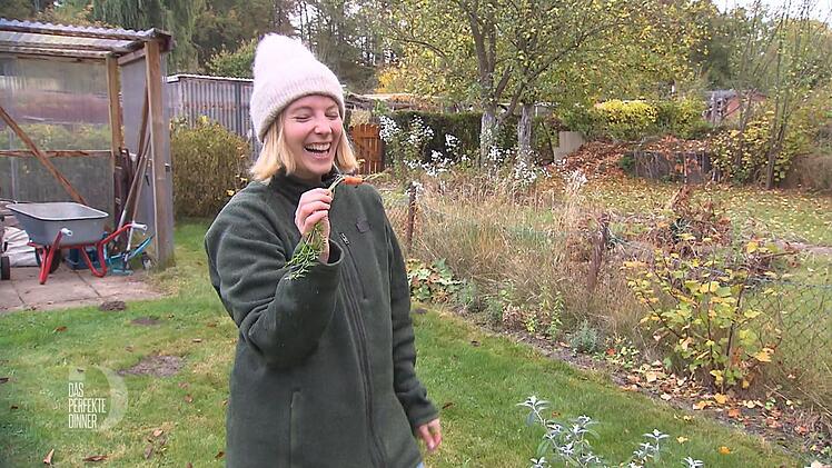 Ob die kleine von Radost selbstangebaute Karotte f&uuml;r f&uuml;nf Personen reichen wird?