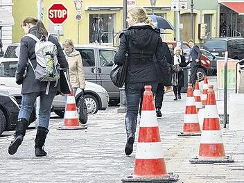 Slalomlauf in der Innenstadt: Wintersch&auml;den werden beseitigt