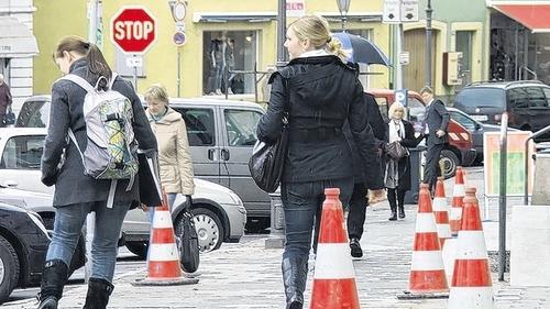 Slalomlauf in der Innenstadt: Wintersch&auml;den werden beseitigt