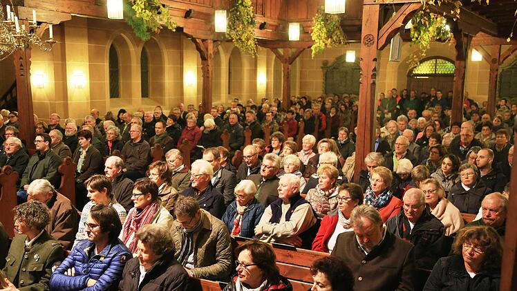 Die Kirche in Hetzelsdorf war vollbesetzt. Foto: Franz Galster