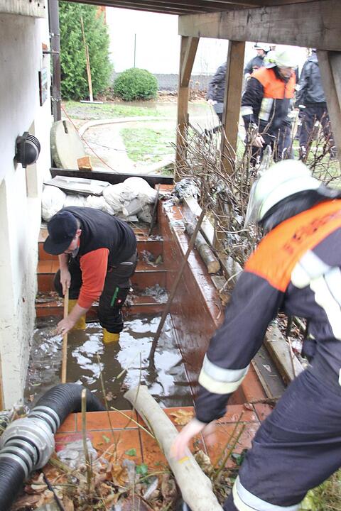 Land unter in Wallenfels
