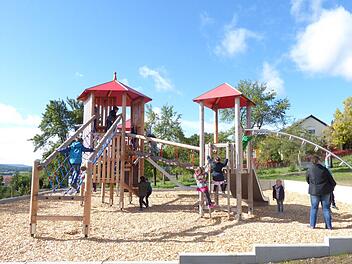 Blick auf die Turmanlage mit verschiedenen Anbaugeräten Fotos: Stadt Forchheim/ Britta Kurth