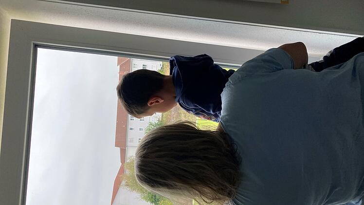 In einem reichen Land wie  Deutschland  leben mehr  Kinder  und  Jugendliche  in Armut, als sich die meisten von uns bewusst machen, sagt Claudia Lohrenscheidt.