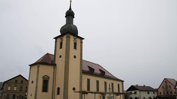 In Sand sind die Verantwortlichen der Kirche erschüttert über den Einbruch in die Sakristei der Nikolauskirche.Foto: Ronald Heck