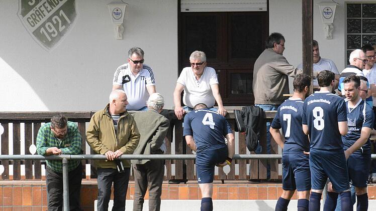 Schnappschüsse vom Spiel der Woche zwischen dem SV Gräfendorf und dem SV Morlesau/Windheim (2:0). Foto: ssp