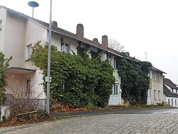 Blick auf den alten Kindergarten mit Gemeindehaus Foto: Georg H&uuml;tgens