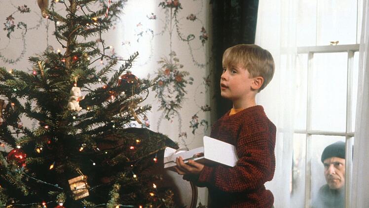 In "Kevin - Allein zu Haus" muss sich Kevin gegen fiese Einbrecher wehren.