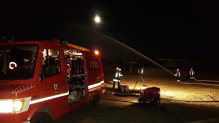 Auch in der Nacht wird geübt. Foto: Archiv Philipp Bauernschubert