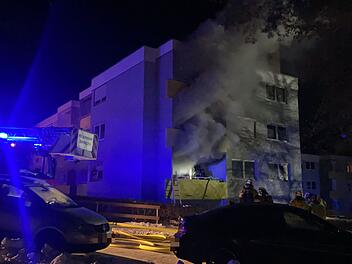 Brand in Mehrfamilienhaus
