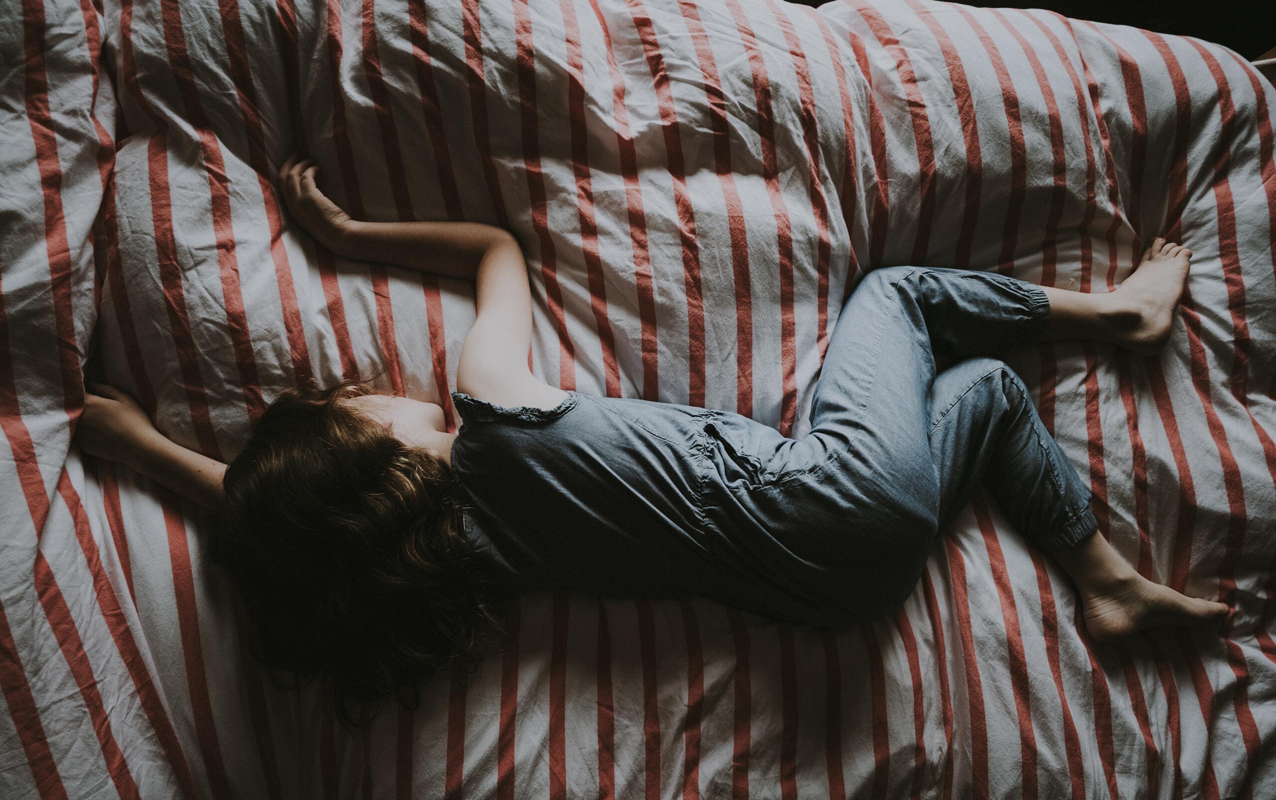 Schlafbedarf: Wann sollten Kinder ins Bett?