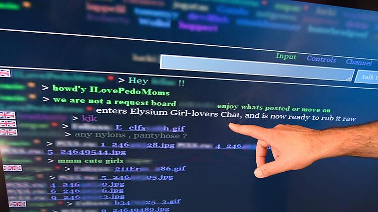 Ein Screenshot eines Chat-Protokolls der Kinderpornografie-Plattform "Elysium". Foto: Arne Dedert