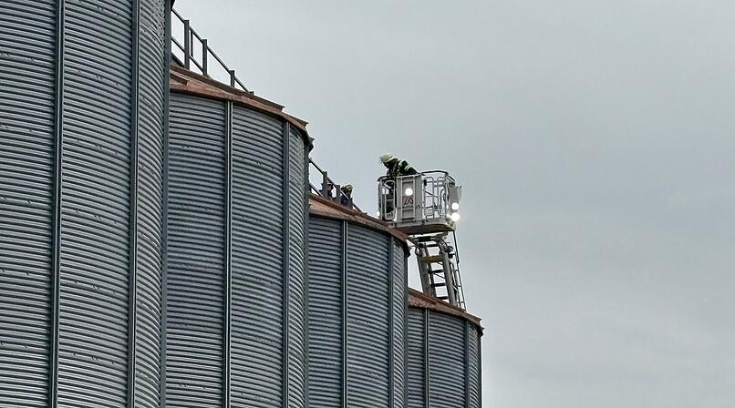 Wiesentheid: Dramatische Rettungsaktion scheitert - 56-J&auml;hriger stirbt in Getreide-Silo