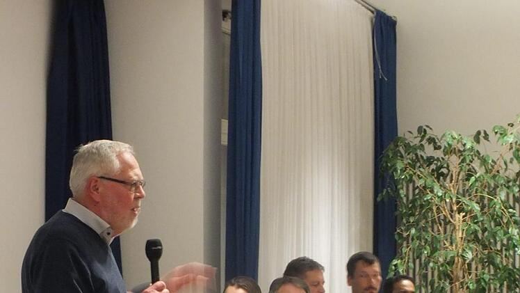 Konrad Eitel beim Wortbeitrag Manfred Welker