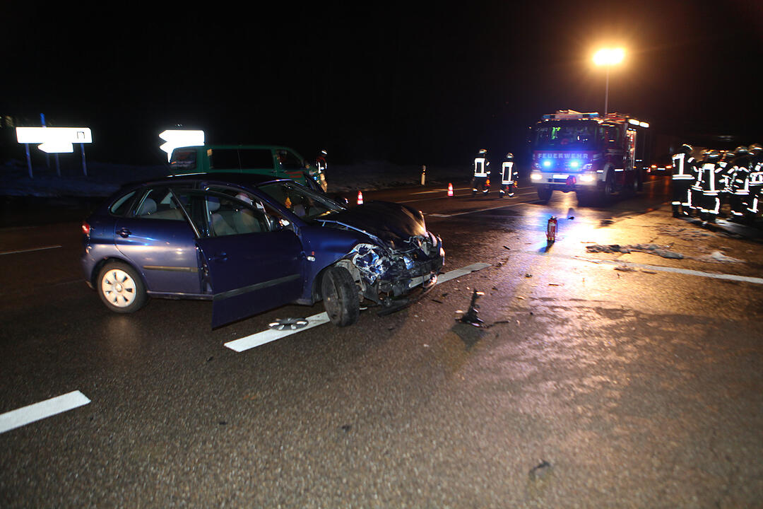 Drei Verletzte bei einem Verkehrsunfall in Mittelfranken
