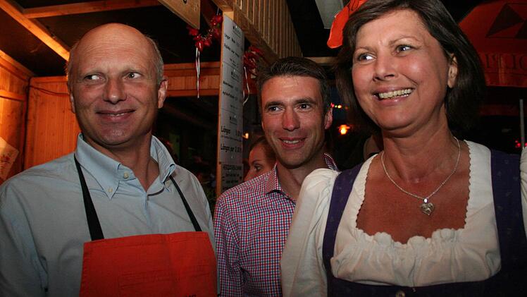 Ilse Aigner als Kolpingschwester am Stand des Kolpingvereins in Höchstadt  Fotos: Evi Seeger