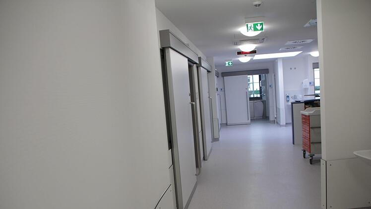 In die Räume der neuen Intensivstation am Kreiskrankenhaus St. Anna in Höchstadt   wurde millionenschwer investiert. Foto: Christian Bauriedel