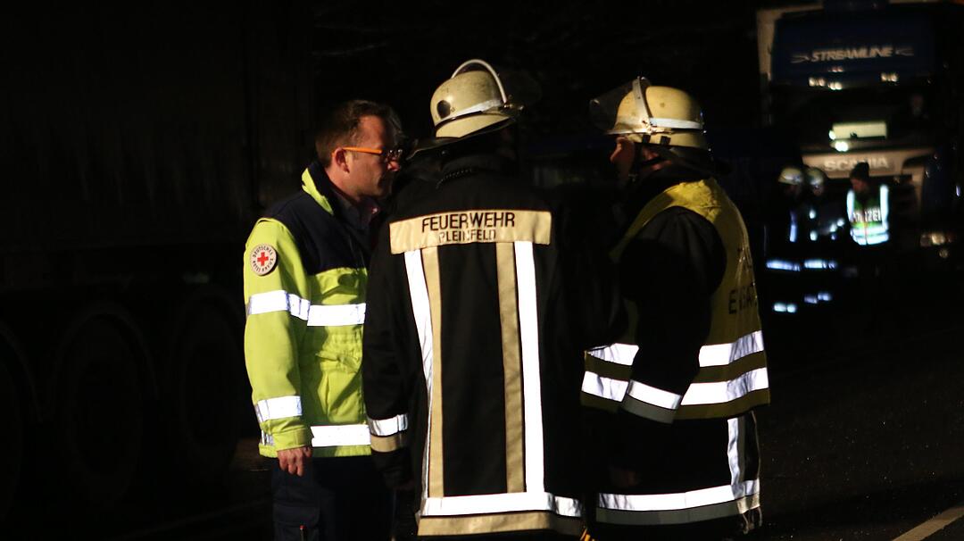 Frontalzusammenstoss auf der B2 fordert zwei verletzte Personen