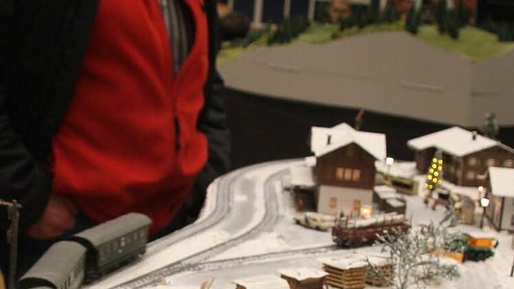 "Ich muss meine Modellbahnanlage auch mal wieder ausbauen", nimmt sich Klaus Hagen vor.