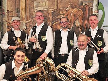 Die Urlesbacher Musikanten aus Aidhausen sorgen seit 20 Jahren für gute Unterhaltung.  Foto: Urlesbacher