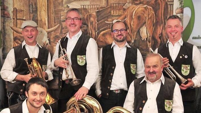 Die Urlesbacher Musikanten aus Aidhausen sorgen seit 20 Jahren für gute Unterhaltung.  Foto: Urlesbacher
