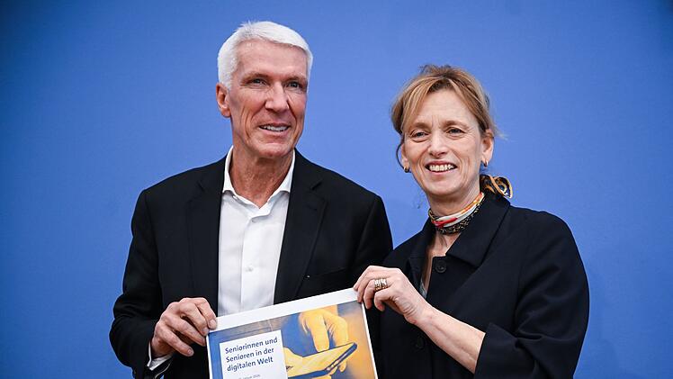 Pressekonferenz Seniorinnen und Senioren in der digitalen Welt