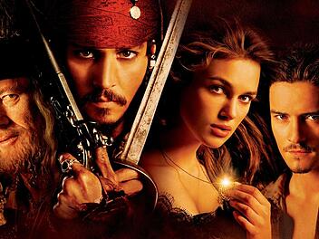 "Fluch der Karibik" (von links: Keira Knightley, Orlando Bloom, Johnny Depp und Geoffrey Rush) spielte weltweit mehr als 600 Millionen Dollar ein. RTL wiederholt den ersten Teil der Piraten-Reihe.