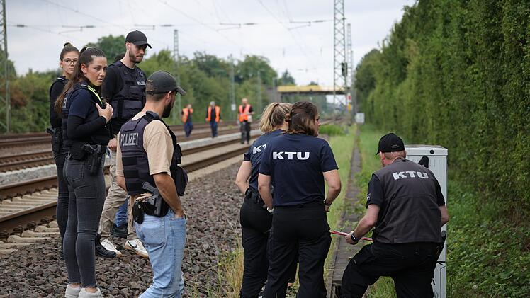 Weiterer Brandanschlag auf wichtige Bahnstrecke - Düsseldorf