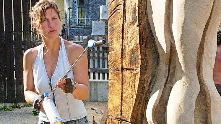 Die Wurzbacher K&uuml;nstlerin Judith Franke wird im Rahmen der diesj&auml;hrigen HolzART im Teuschnitzer Schlossgarten arbeiten. Ihr Thema ist die Arnika. Foto: privat