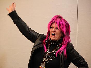 Bürgermeisterin Brigitte Punkerdierks wird prompt abgesetzt. Foto: Ulrike Müller