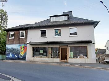 Im Film „Ballon“ noch Kulisse, braucht das Gebäude Lobensteiner Straße 2 nun eine neue Nutzung.