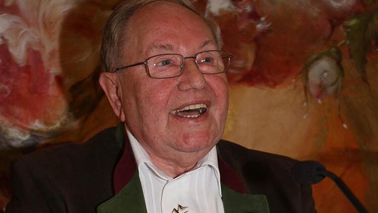 Karl Scharf im Erzähl-Café. Foto: Arnold Nöth