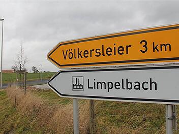 Gewerbetreibende wünschen sich im Gebiet "Limpelbach" bei Schwärzelbach eine Gewerbehalle. Darüber will der Gemeinderat jetzt nachdenken. Foto: Gerd Schaar