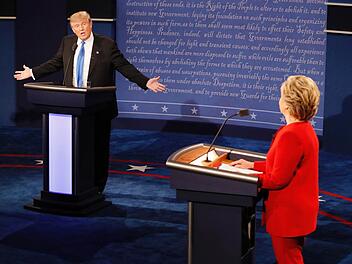 TV-Duell Trump vs. Clinton: Trump taumelt, fällt aber nicht Foto: dpa