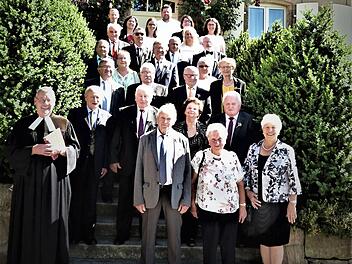 Die Jubelkonfirmanden in Harsdorf Foto: Werner Reißaus