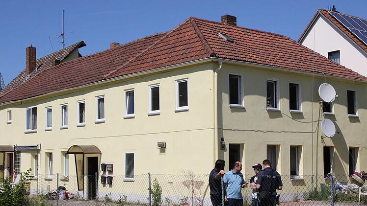 Ein hoher Sachschaden im sechsstelligen Bereich entstand bei einem Brand am Montagvormittag im Kanonenweg in Coburg. Foto: Michael Stelzner