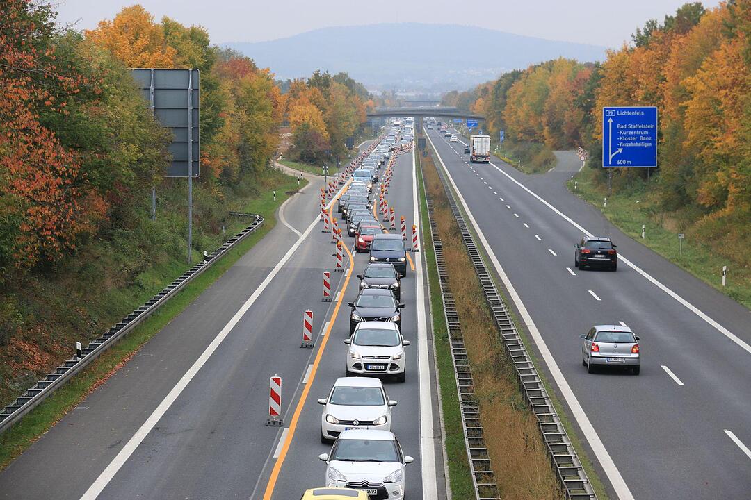 Unfall auf A73 bei Bad Sttaffelstein
