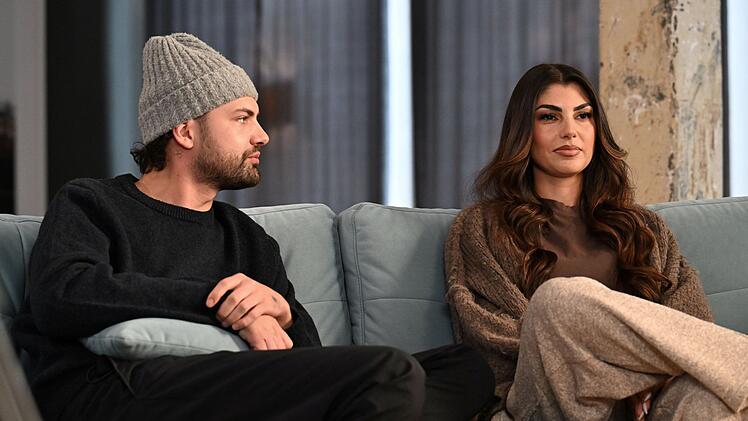 Zwischen Jimi Blue Ochsenknecht und Yeliz Koc knallt es in der zweiten Staffel ihrer Serie "Yeliz & Jimi - We Are Family?!" ordentlich.