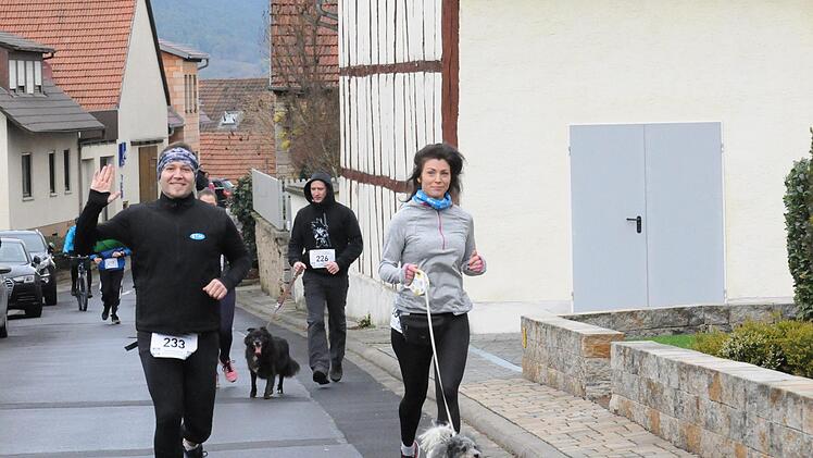 Szenen vom Fuschter Silvesterlauf.ssp