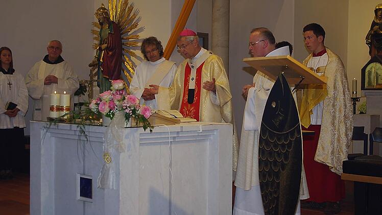 Zu einer unvergesslichen Feierstunde geriet das Pontifikalamt mit Erzbischof Ludwig Schick. Fotos: Heike Schülein