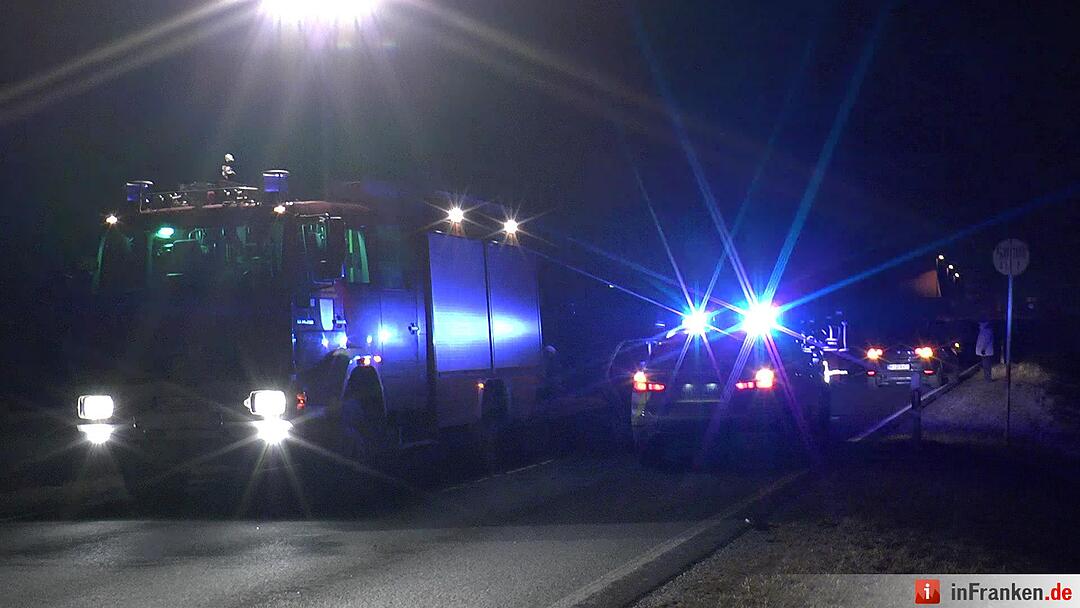 Tödlicher Unfall im Kreis Rhön-Grabfeld: 76-Jähriger Fußgänger von Auto erfasst