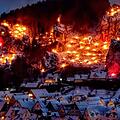 Die Feuer werden rund eine Stunde brennen. Allein das Anzünden der etwa 1000 Feuerstellen benötigt ungefähr 80 Kubikmeter Brennhlz. Foto: inFrankenPix-Nutzerin Ramona Schirner