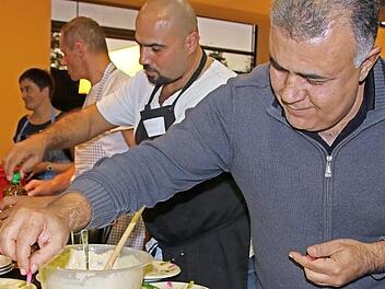 Wie im Vorjahr ist auch heuer ein gemeinsames Kochen geplant. Foto: Archiv/Katrin Geyer